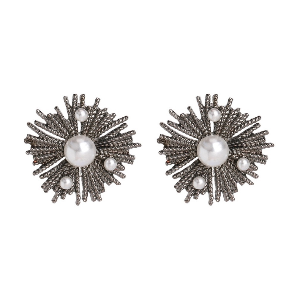 *HAISLEY* Gray Flower Design x Pearl Stud Earrings